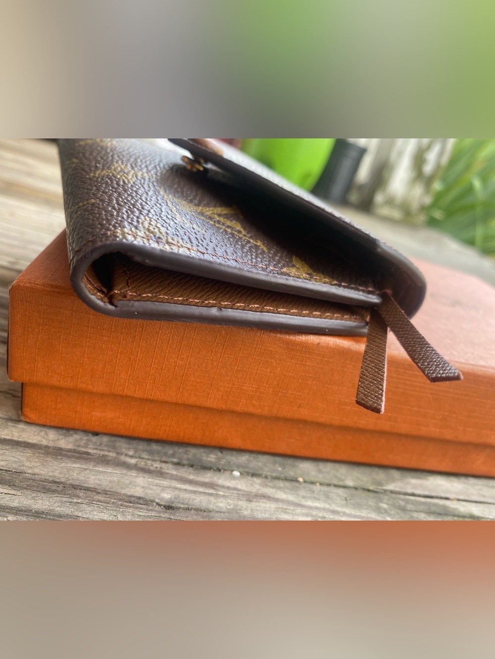 ✨ Luxury Inspired Monogram TriFold Wallet - Picture 8 of 11